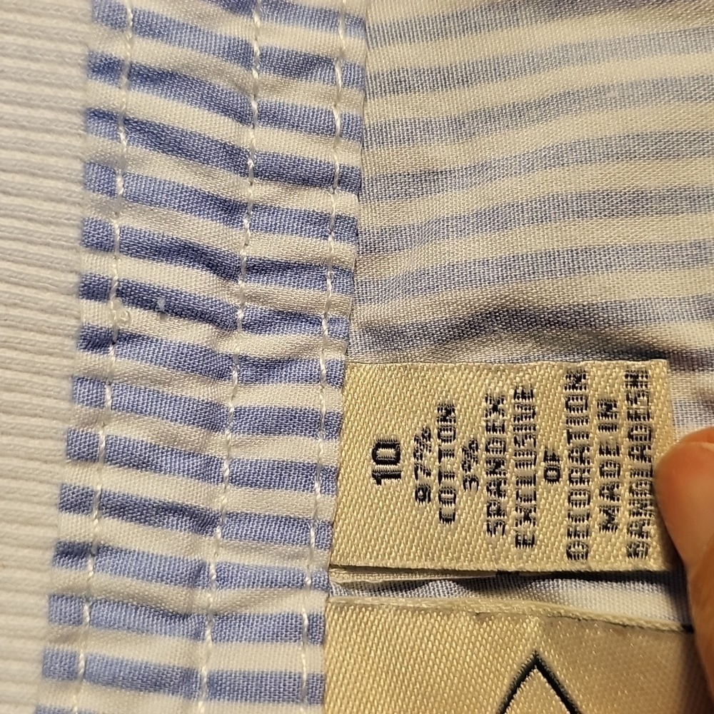 St. Johns Bay Bermuda Shorts Blue Striped. Size 10. 4 Pockets - Picture 6 of 13
